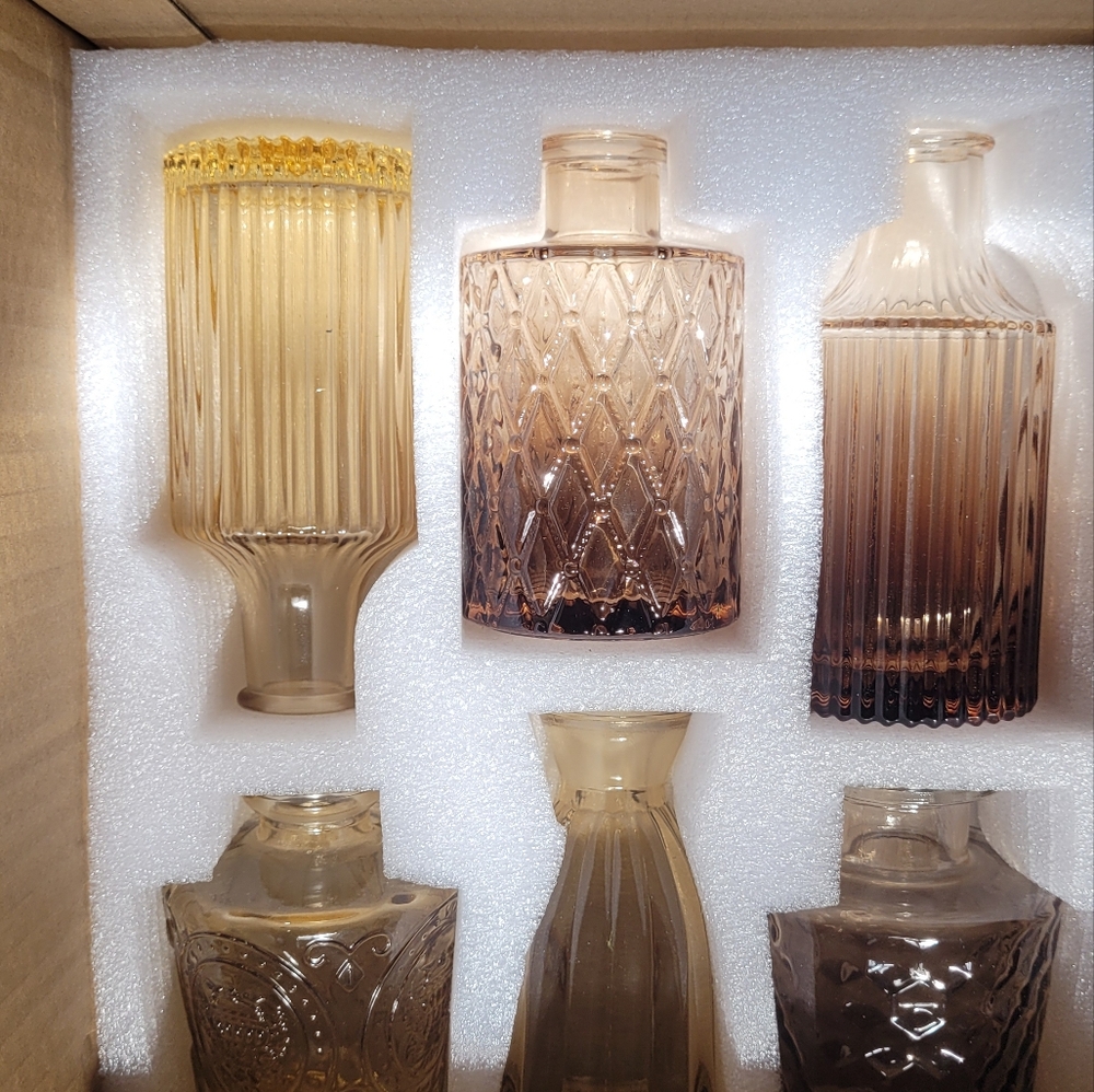 Assorted jars - Picture 2 of 2